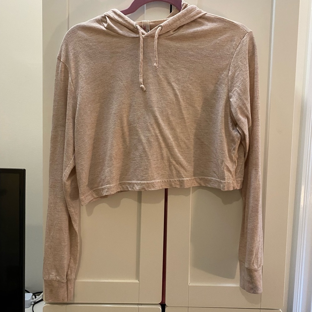 Cropped light pink hoodie
